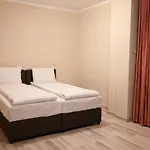 Hotel Leda