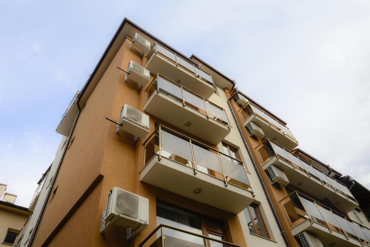 Leda Hotel 3*