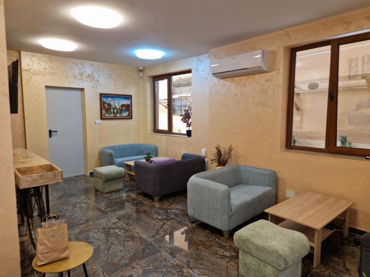 Leda Hotel 3*