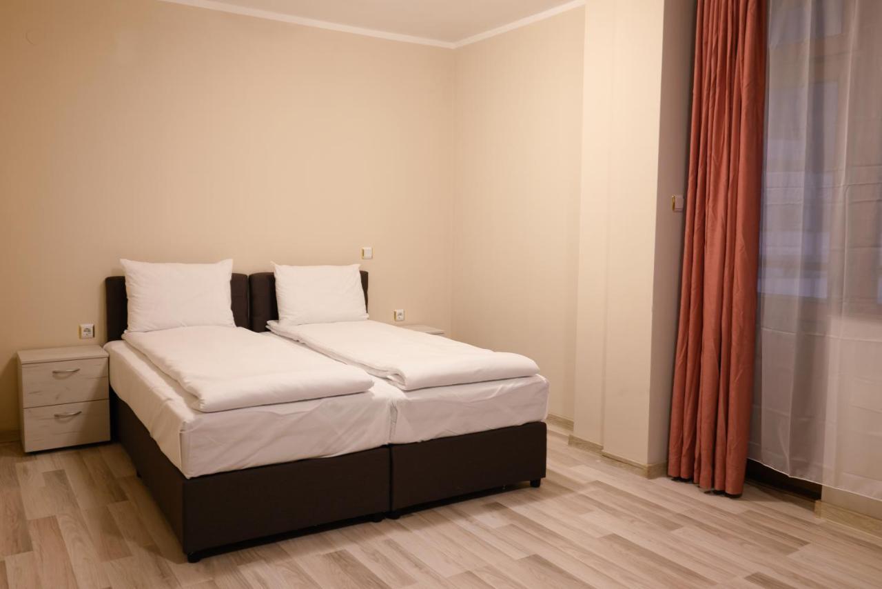 Leda Hotel