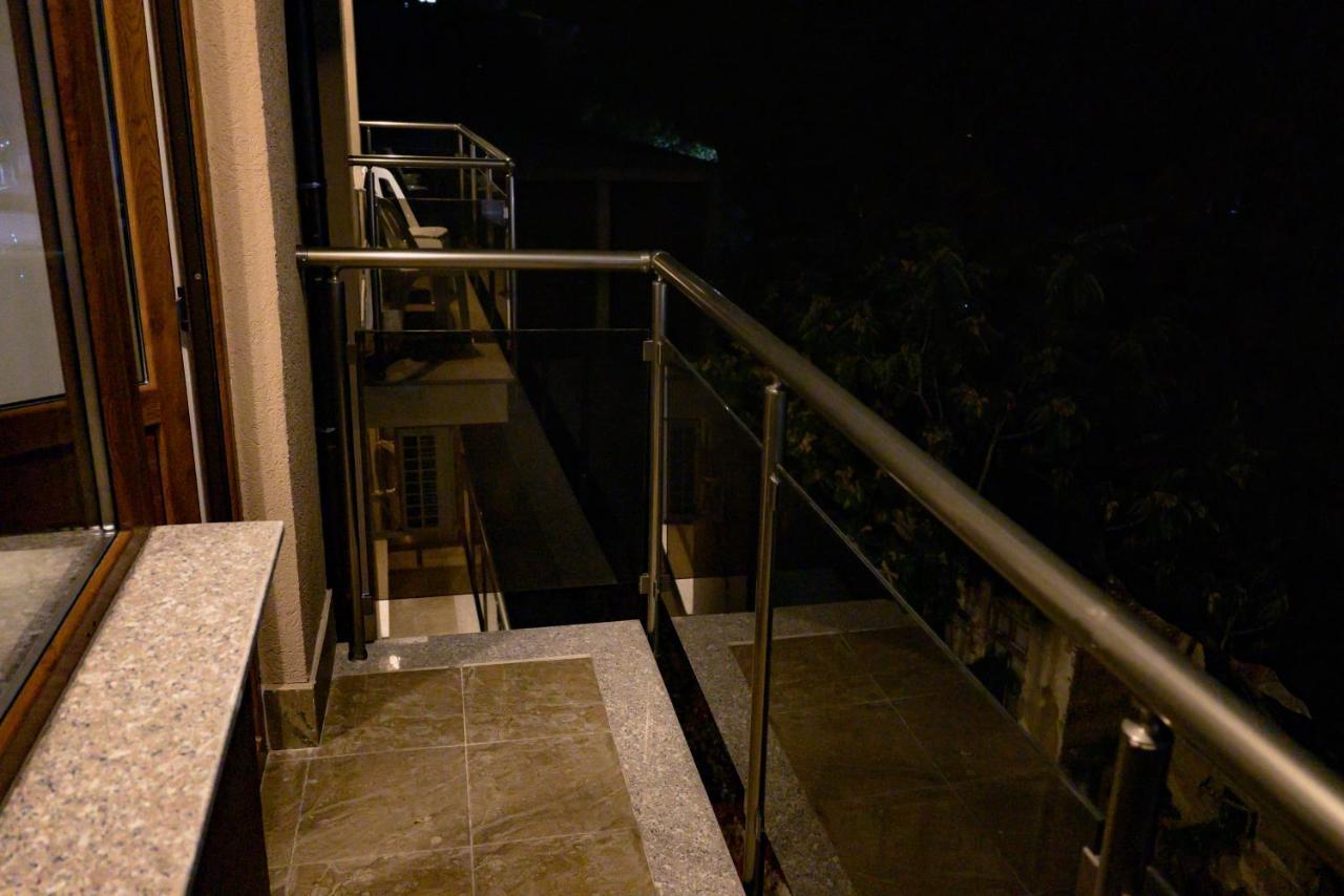 Leda Hotel 3*